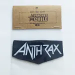 Empaque con el parche de Anthrax dentro