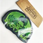 Vista detalle del Parche Bordado de Overkill Bat